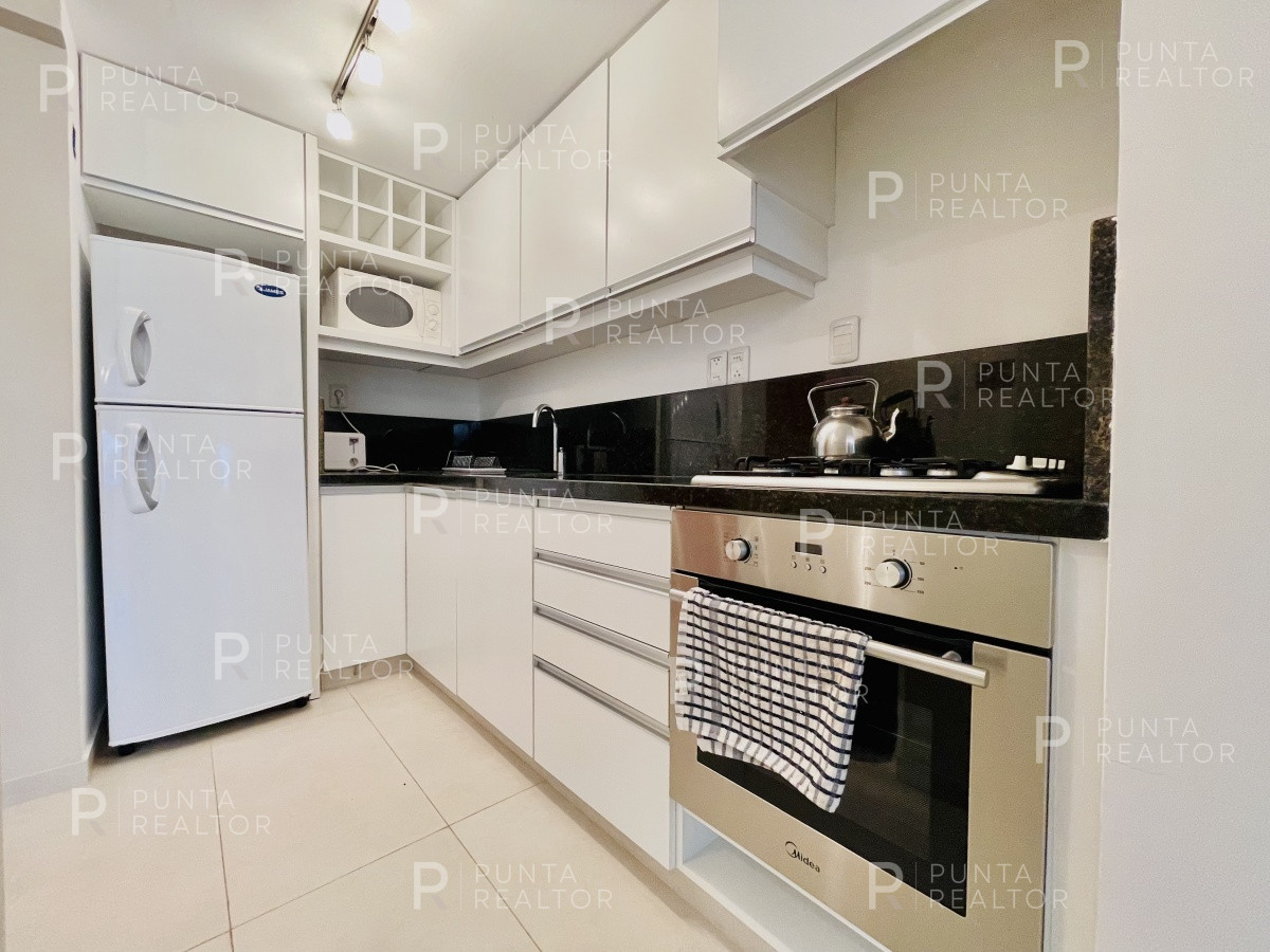 Apartamento ID.1589 - Excelente Apartamento de 1 Dormitorio en Punta Península, Punta del Este