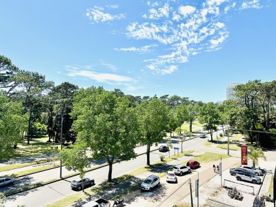 Apartamento en alquiler de 2 dormitorios con 2 baños sobre Roosevelt, Punta del Este - VLX5958A