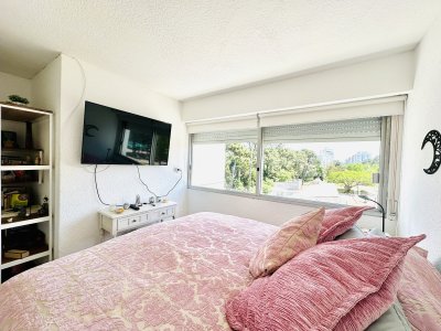 Apartamento en alquiler de 2 dormitorios con 2 baños sobre Roosevelt, Punta del Este - VLX5958A