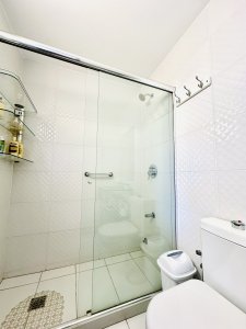 Apartamento en alquiler de 2 dormitorios con 2 baños sobre Roosevelt, Punta del Este - VLX5958A