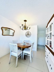 Apartamento en alquiler de 2 dormitorios con 2 baños sobre Roosevelt, Punta del Este - VLX5958A