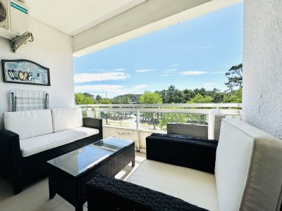 Apartamento en alquiler de 2 dormitorios con 2 baños sobre Roosevelt, Punta del Este - VLX5958A