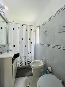 Apartamento de 2 Dormitorios en Aidy Grill a Pocos Metros de Playa Brava - Venta - COL9311A