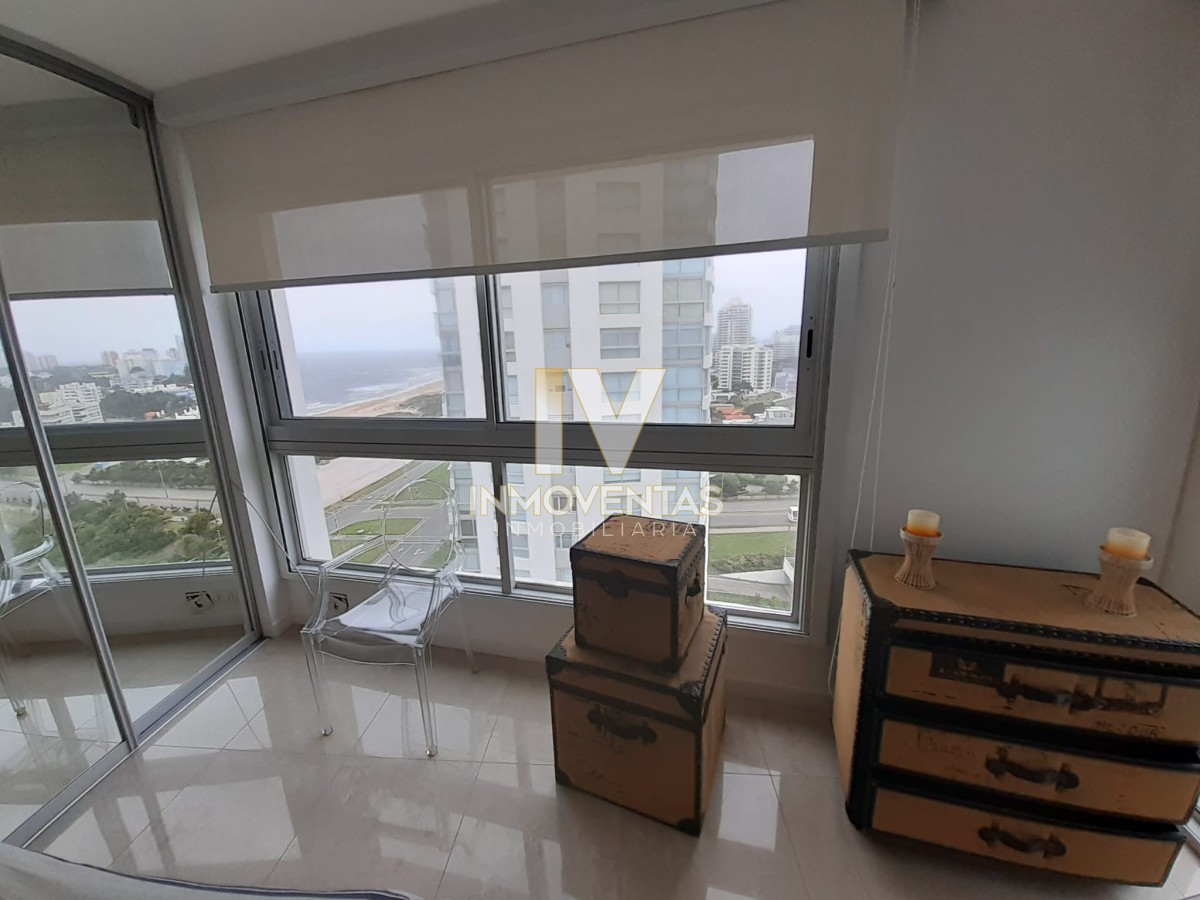 Apartamento ID.3327 - Alquiler temporal de apartamento esquinero en Torre Le Parc II, Playa Brava