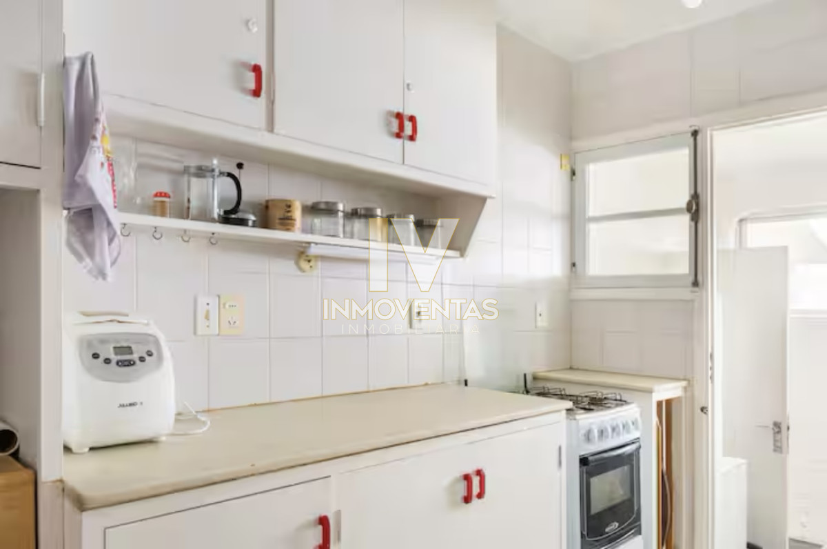 Casa ID.4087 - Gran Casa en Venta sobre el Mar de 5 Dormitorios y Dependencia en Península, Punta del Este