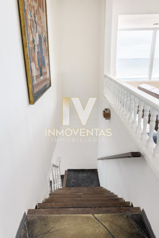 Casa ID.4087 - Gran Casa en Venta sobre el Mar de 5 Dormitorios y Dependencia en Península, Punta del Este