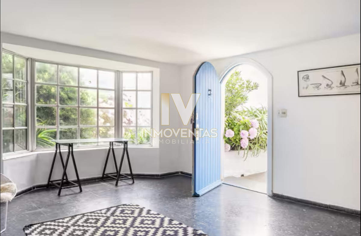 Casa ID.4087 - Gran Casa en Venta sobre el Mar de 5 Dormitorios y Dependencia en Península, Punta del Este