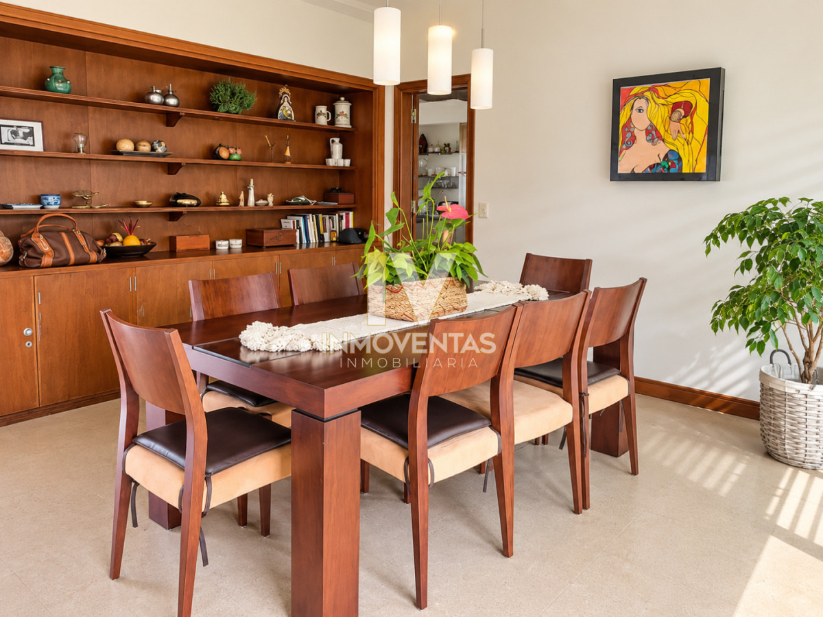 Casa ID.3081 - Excelente Casa de 4 Dormitorios y Piscina a una Cuadra del Mar 
