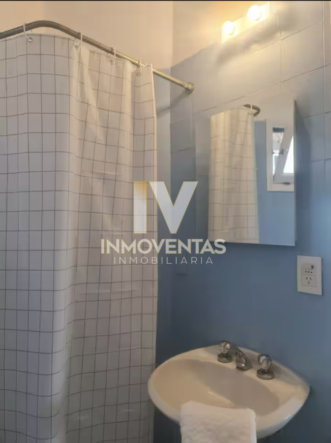 Casa ID.4087 - Gran Casa en Venta sobre el Mar de 5 Dormitorios y Dependencia en Península, Punta del Este