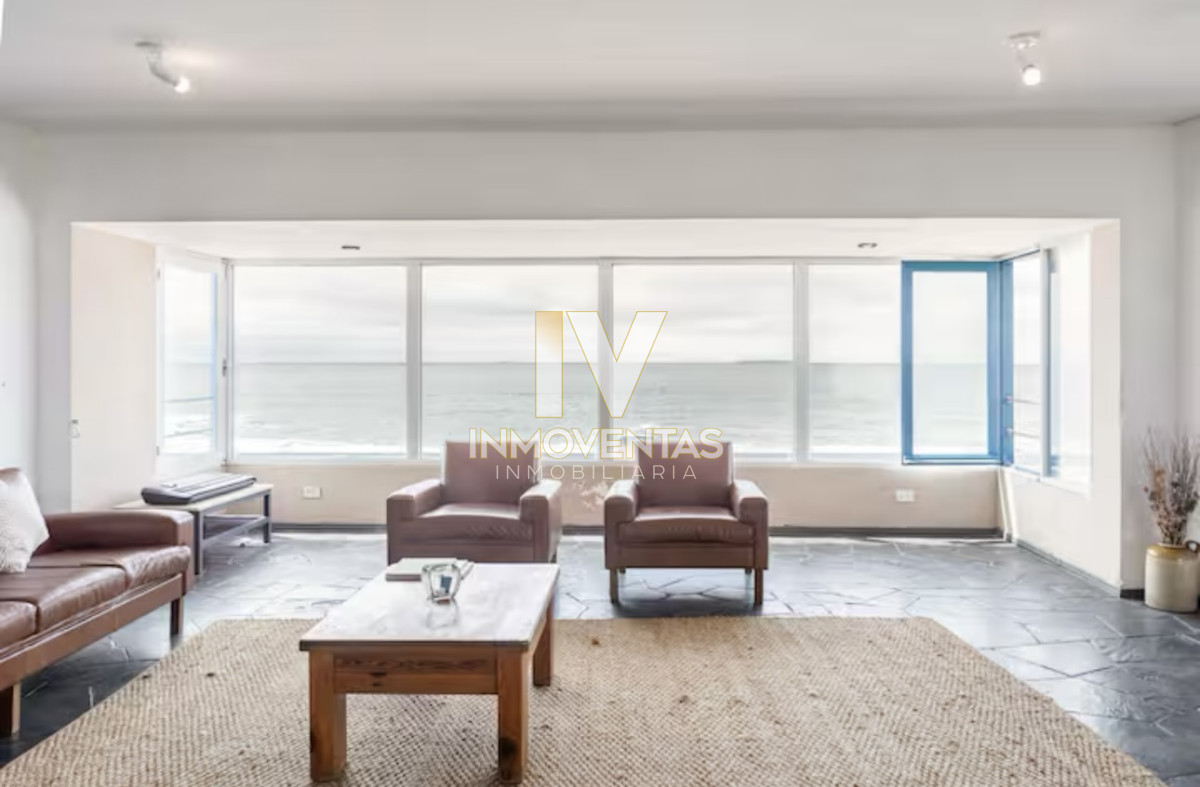 Casa ID.4087 - Gran Casa en Venta sobre el Mar de 5 Dormitorios y Dependencia en Península, Punta del Este