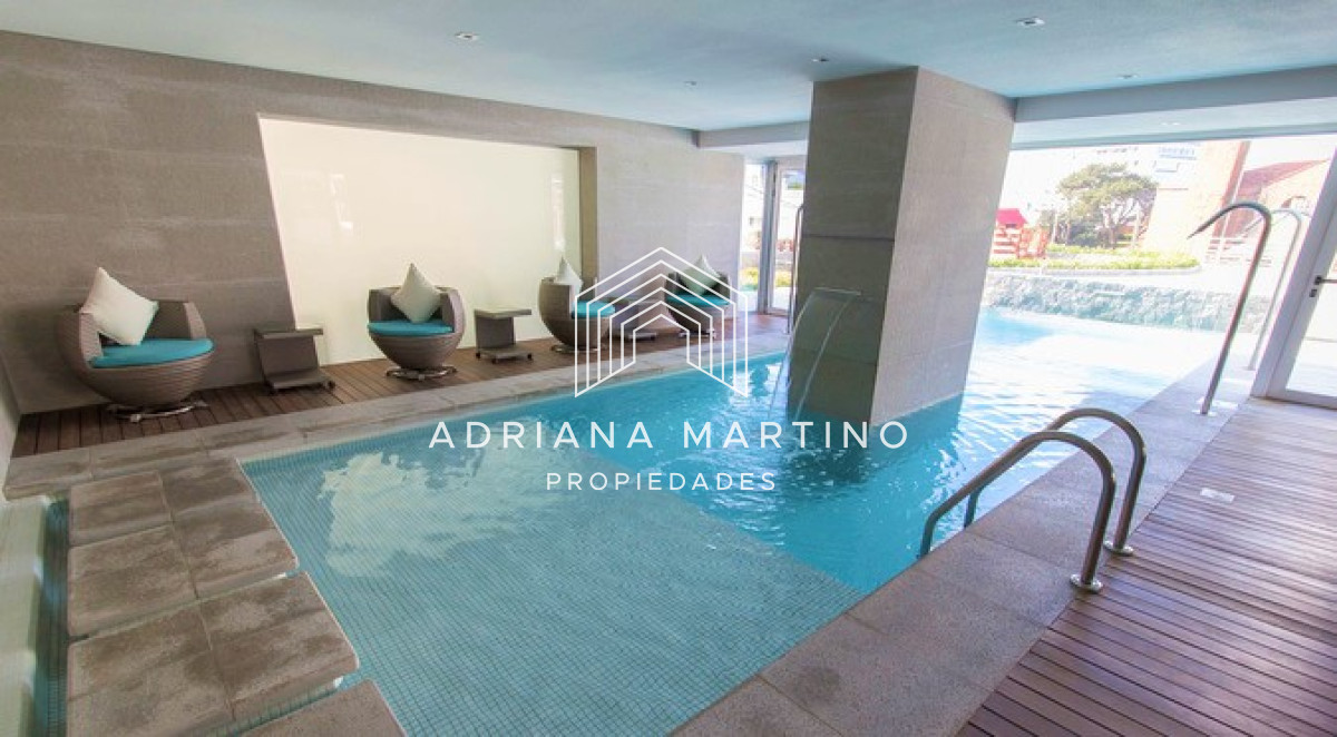 Apartamento ID.70024 - Apartamento de 2 Dormitorios en Playa Brava con Vista al Mar - Venta