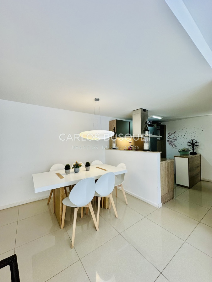 Apartamento ID.814 - Venta y alquiler temporario de apartamento de 2 dormitorios con 2 baños a pasos del Puerto de Punta del Este