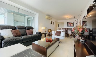Venta Apartamento 2 Dormitorios en Art Tower Playa Mansa