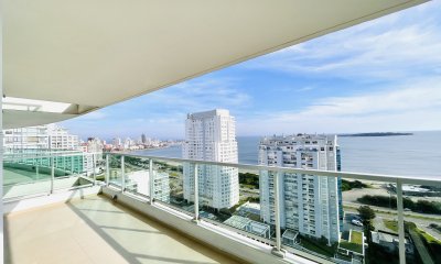 Apartamento en venta de 2 Dormitorios piso alto zona Enjoy