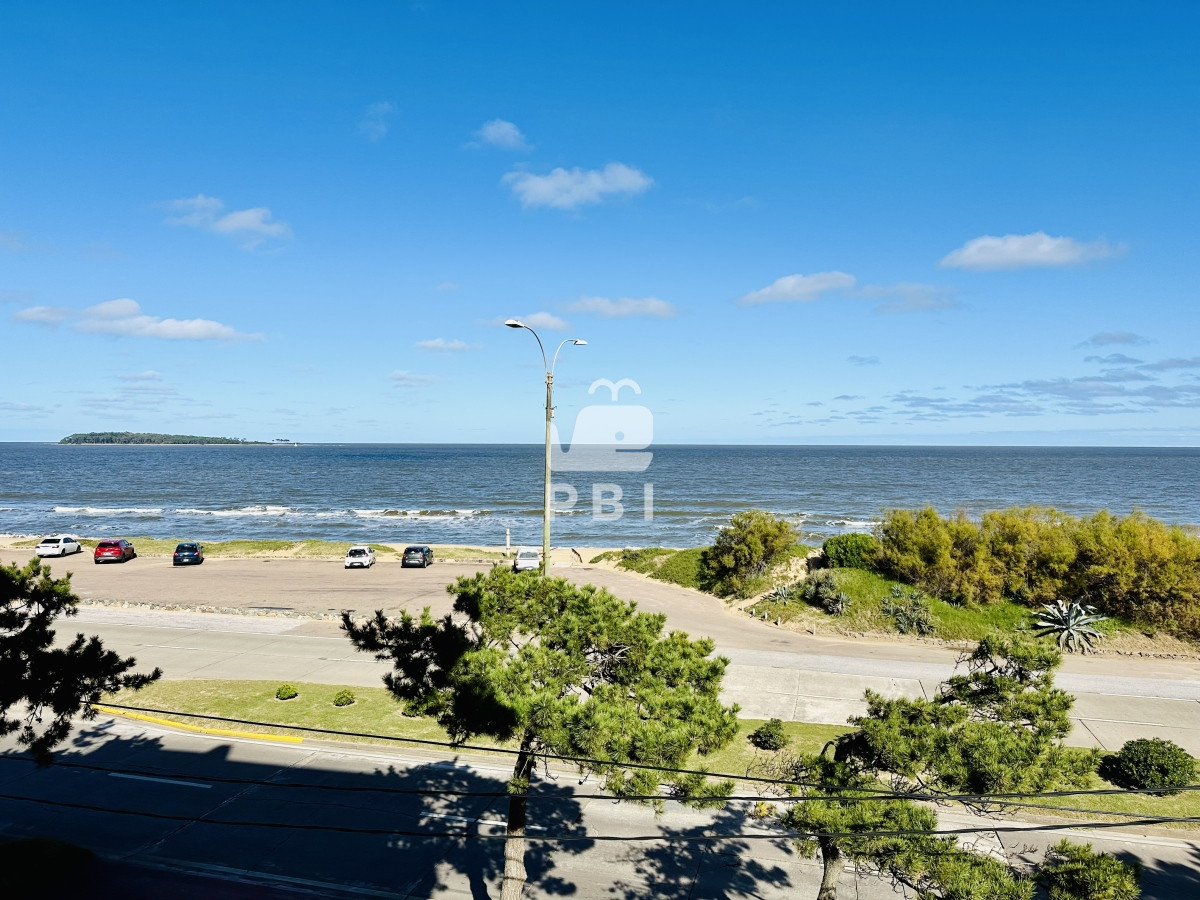 VmVudGEgZGUgYXBhcnRhbWVudG8gc29icmUgcHJpbWVyYSBmaWxhIGRlIE1hciBlbiBQbGF5YSBNYW5zYSwgdHJlcyBkb3JtaXRvcmlvcyAtIENhbWJvcml1IC0gUmVmIDogUEJJMTU3OTY=