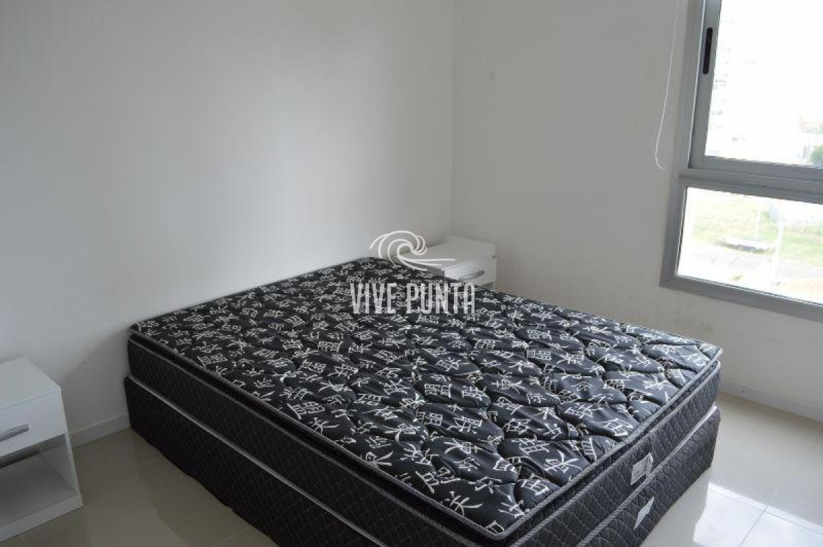 Apartamento ID.303 - Muy Buen Apartamento de 2 Dormitorios en Aidy Grill, Punta del Este