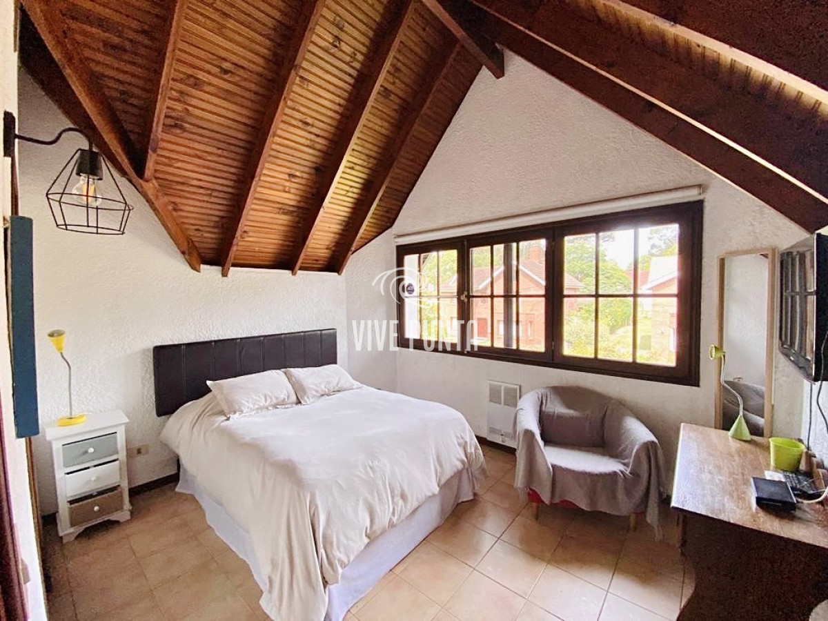Casa ID.846 - Cómoda Casa de 5 Dormitorios y Piscina Climatizada en Punta del Este