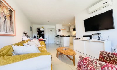 Moderno Apartamento de 1 Dormitorio en Playa Brava, Venta y Alquiler, Punta del Este