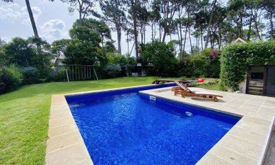 Cómoda Casa de 5 Dormitorios y Piscina Climatizada en Punta del Este