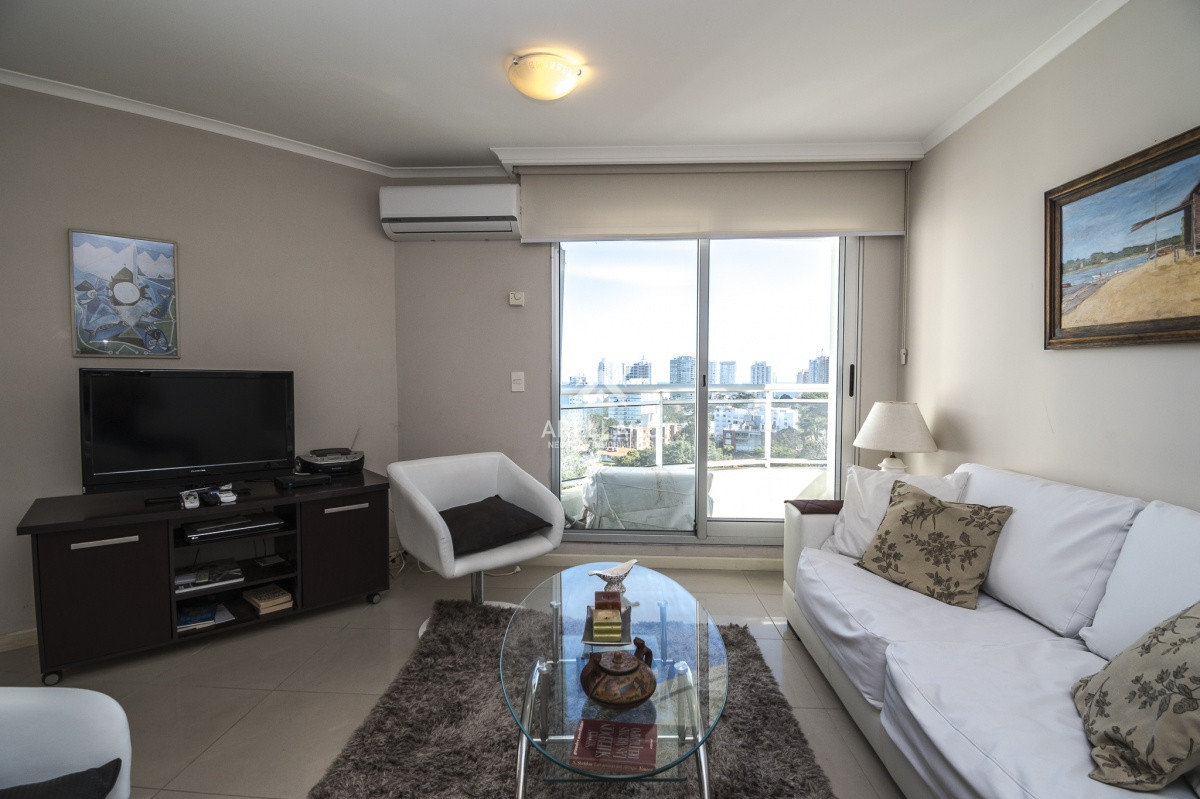 Apartamento ID.6025 - Venta Apartamento 2 Dormitorios en Ocean Drive, Punta del Este