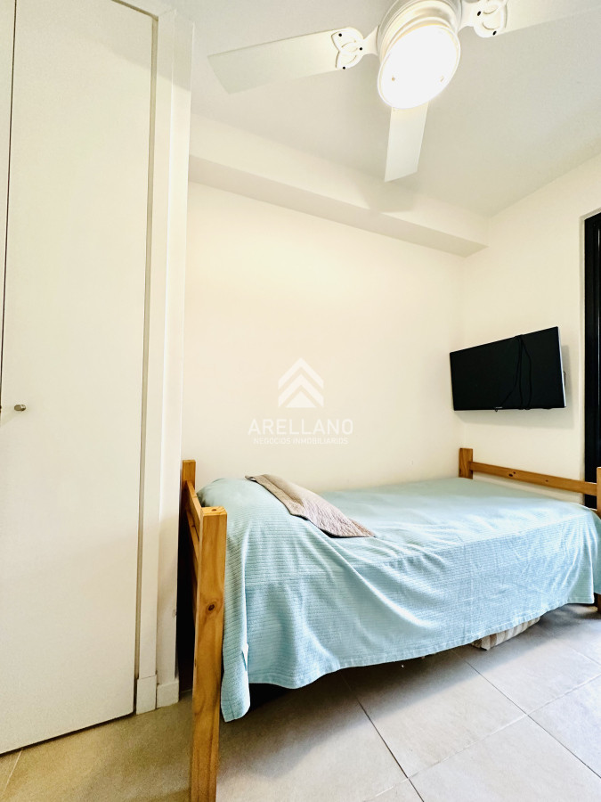 Apartamento ID.5304 - Alquiler temporario de magnífico apartamento de 3 dormitorios más dependencia en Punta Ballena 