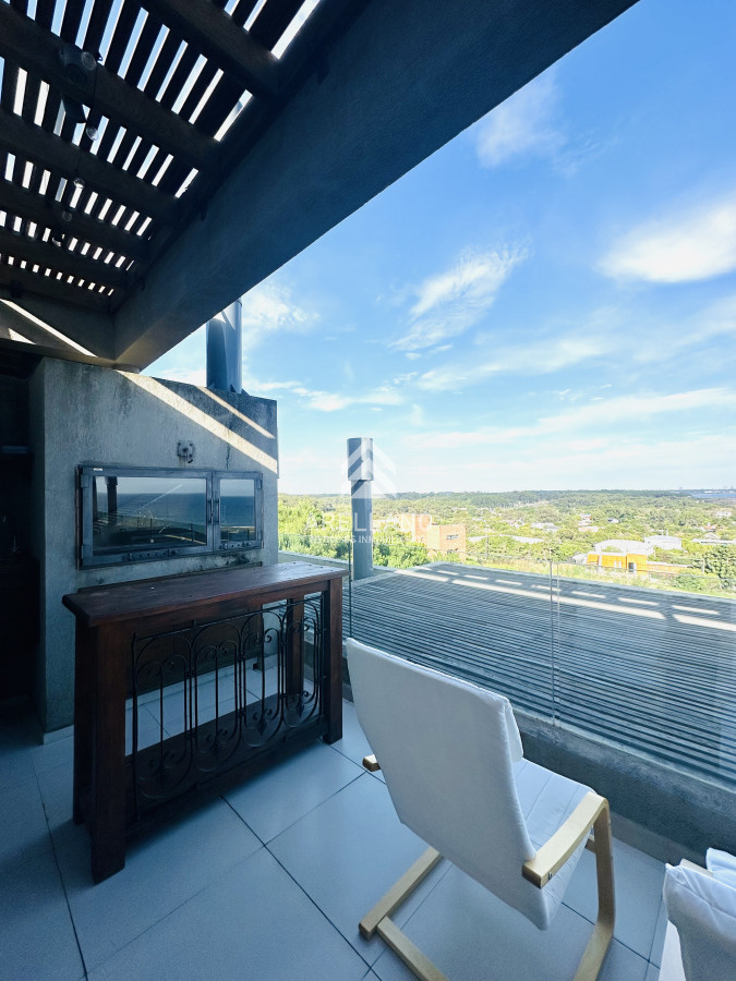 Apartamento ID.4951 - Venta Apartamento 2 Dormitorios y Parrillero en la Loma de la Ballena en exclusivo complejo