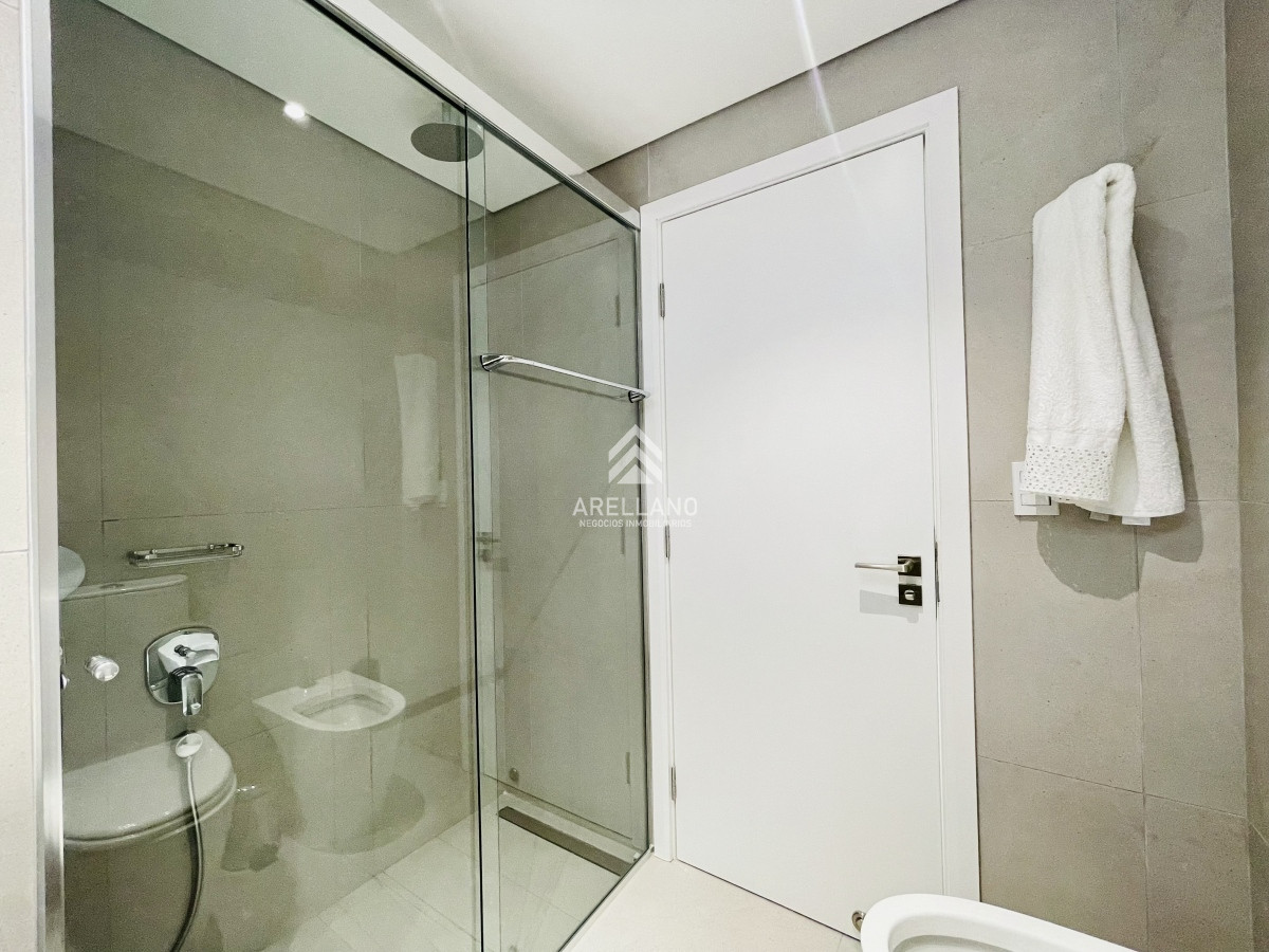 Apartamento ID.6137 - Venta Apartamento 3 Dormitorios, Le Parc Punta del Este