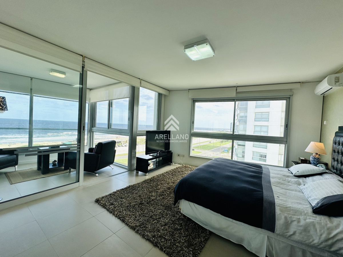 Apartamento ID.5178 - Oportunidad en Venta! Apartamento sobre playa Brava de 3 Dormitorios más Dependencia, Torre Le Parc