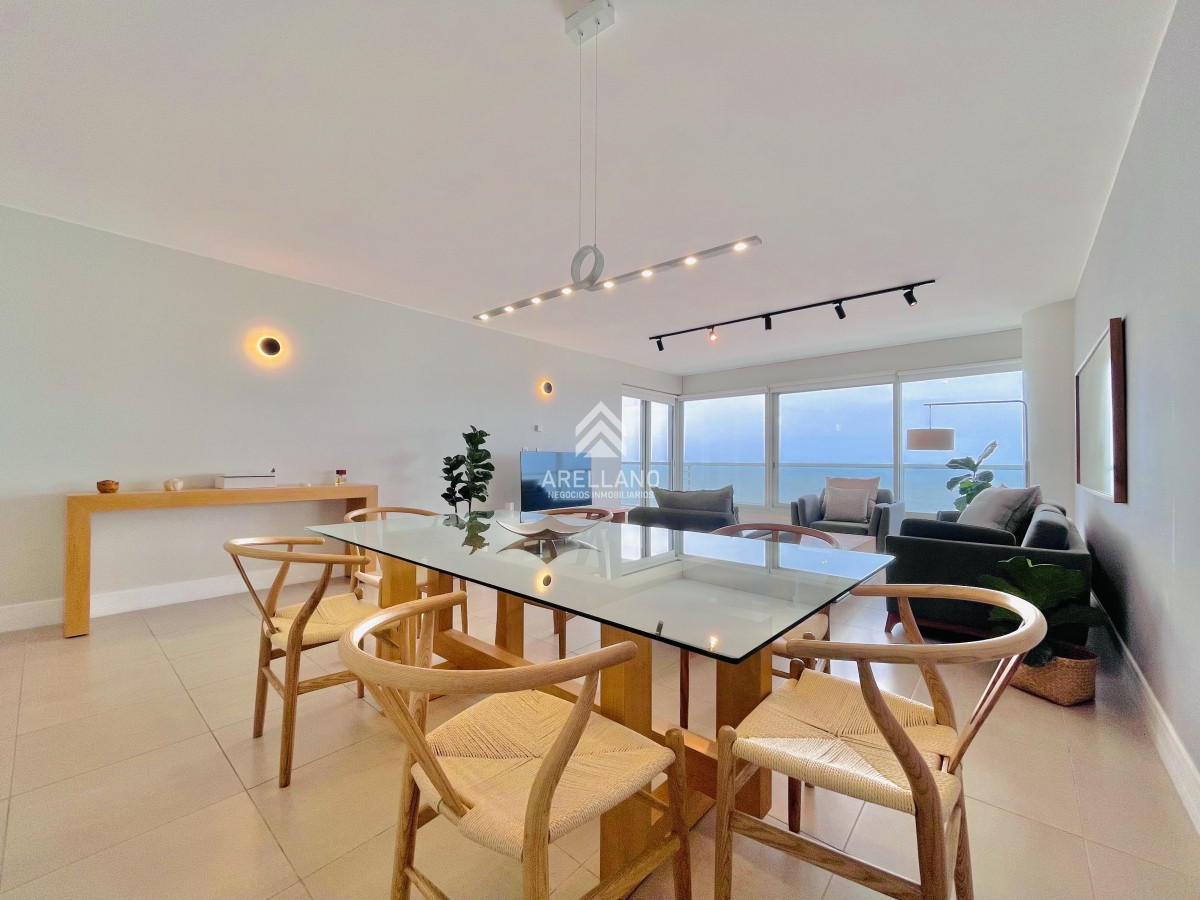 Apartamento ID.3986 - Moderno Apartamento de 2 Dormitorios en Le Parc, Playa Brava. Punta del Este 
