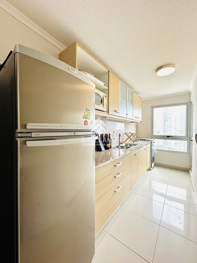 Apartamento ID.5618 - Apartamento de 3 Dormitorios en Venta, Ocean Drive Punta del Este