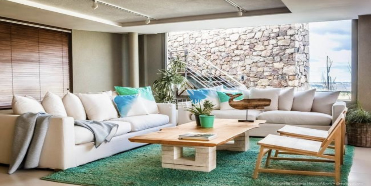 Apartamento ID.4951 - Venta Apartamento 2 Dormitorios y Parrillero en la Loma de la Ballena en exclusivo complejo