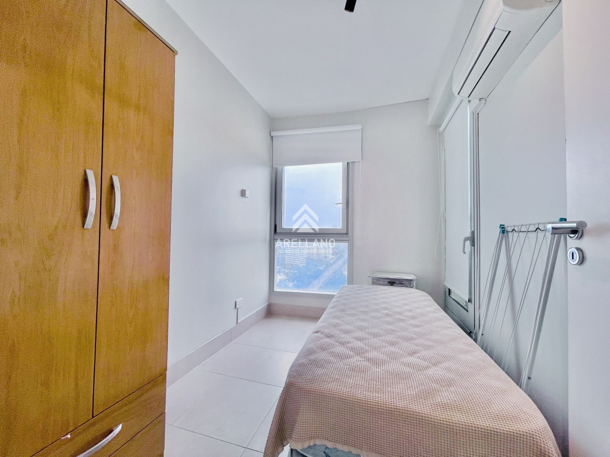 Apartamento ID.3986 - Moderno Apartamento de 2 Dormitorios en Le Parc, Playa Brava. Punta del Este 