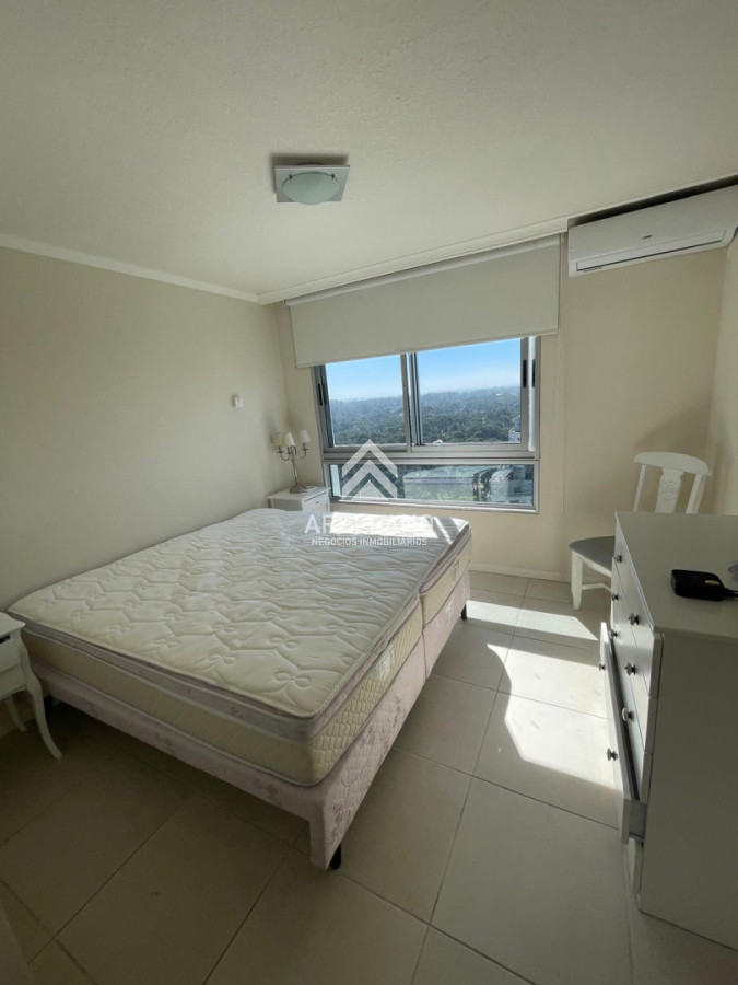 Apartamento ID.6343 - Apartamento luminoso con variedad de servicios en venta, 3 dormitorios, zona Roosevelt Playa Brava