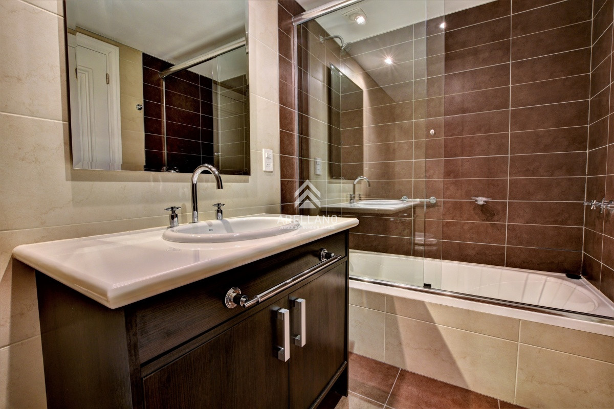 Apartamento ID.4953 - Apartamento 3 Dormitorios en Imperiale, Frente al Mar  