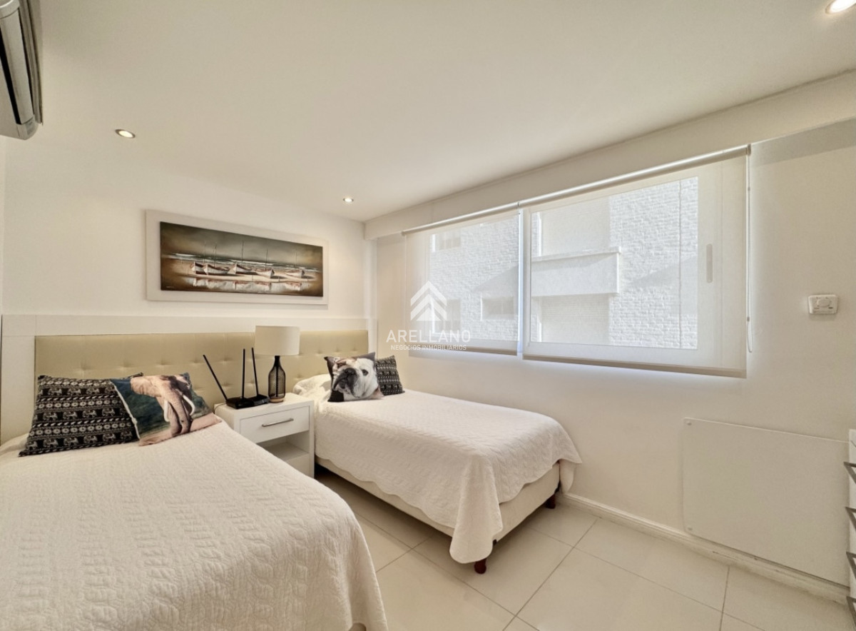 Apartamento ID.4978 - Apartamento de 6 Dormitorios Frente al Puerto de Punta del Este