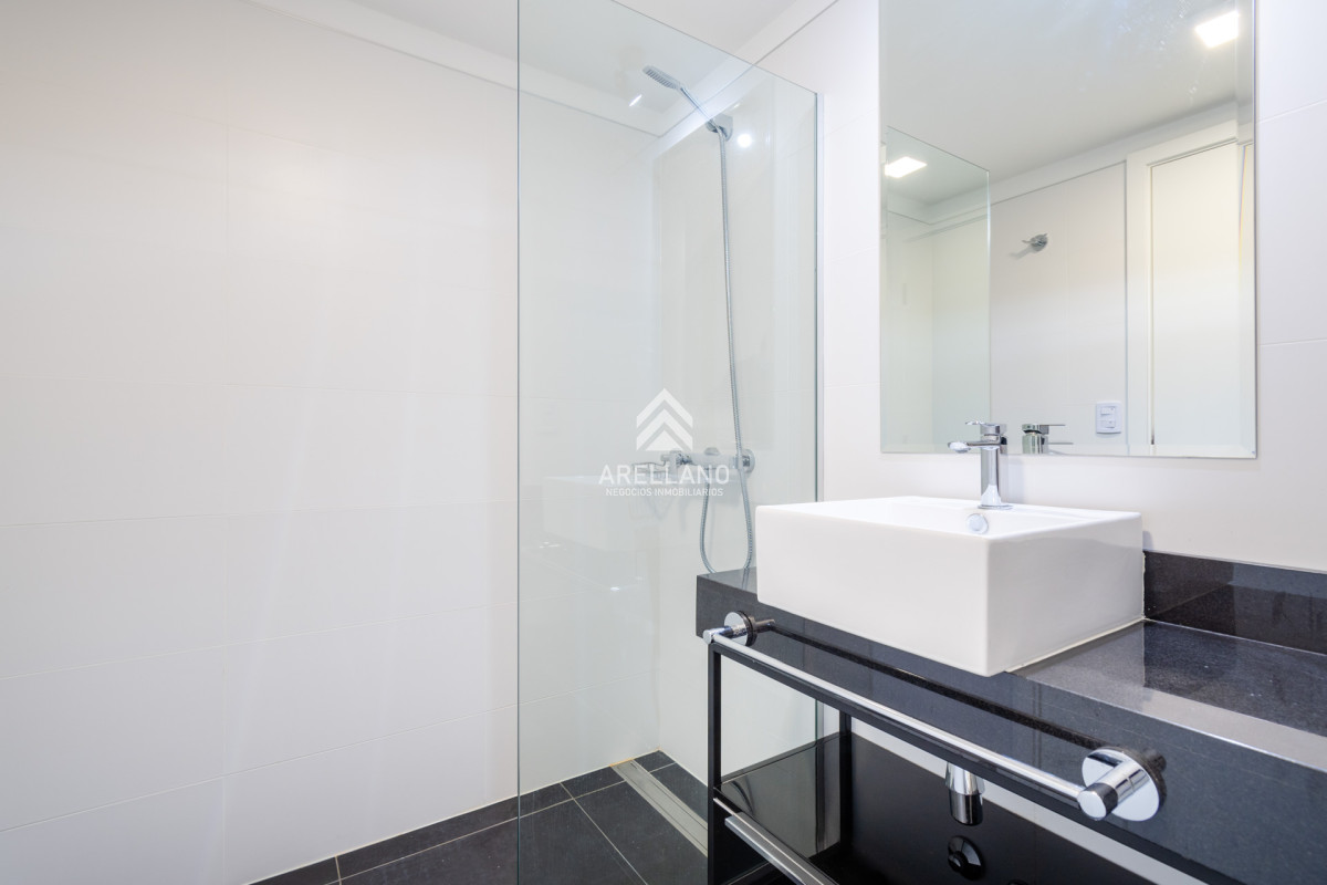 Apartamento ID.5288 - Moderno Apartamento de 3 Dormitorios en Suite, zona Hotel Enjoy, Punta del Este