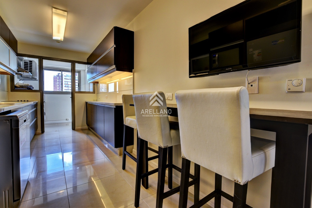 Apartamento ID.4953 - Apartamento 3 Dormitorios en Imperiale, Frente al Mar  
