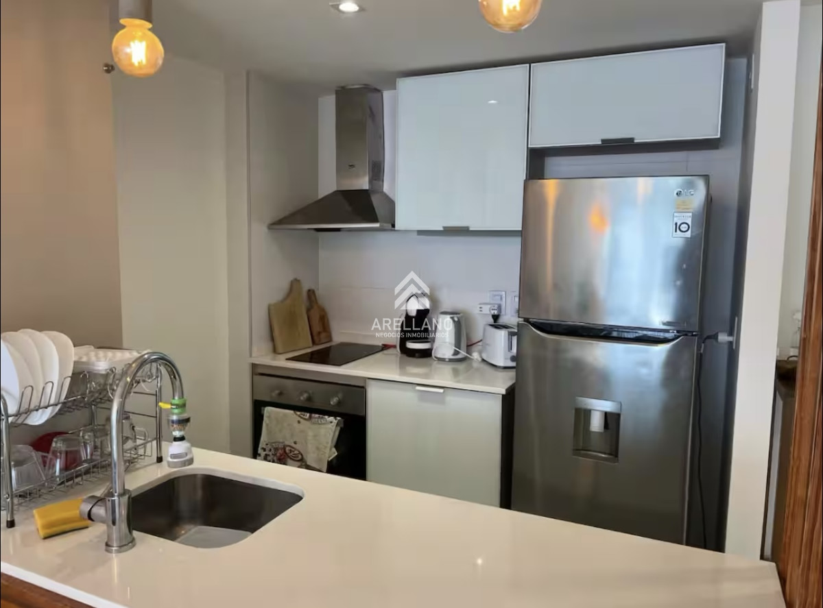 Apartamento ID.4956 - Alquiler temporal de apartamento de 2 dormitorios con 2 baños en excelente ubicación entre playas mansa y brava 