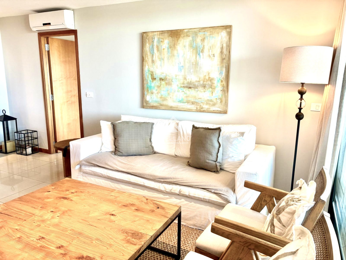 Apartamento ID.5775 - Alquiler temporal apartamento de 2 dormitorios a pasos de Punta Shopping