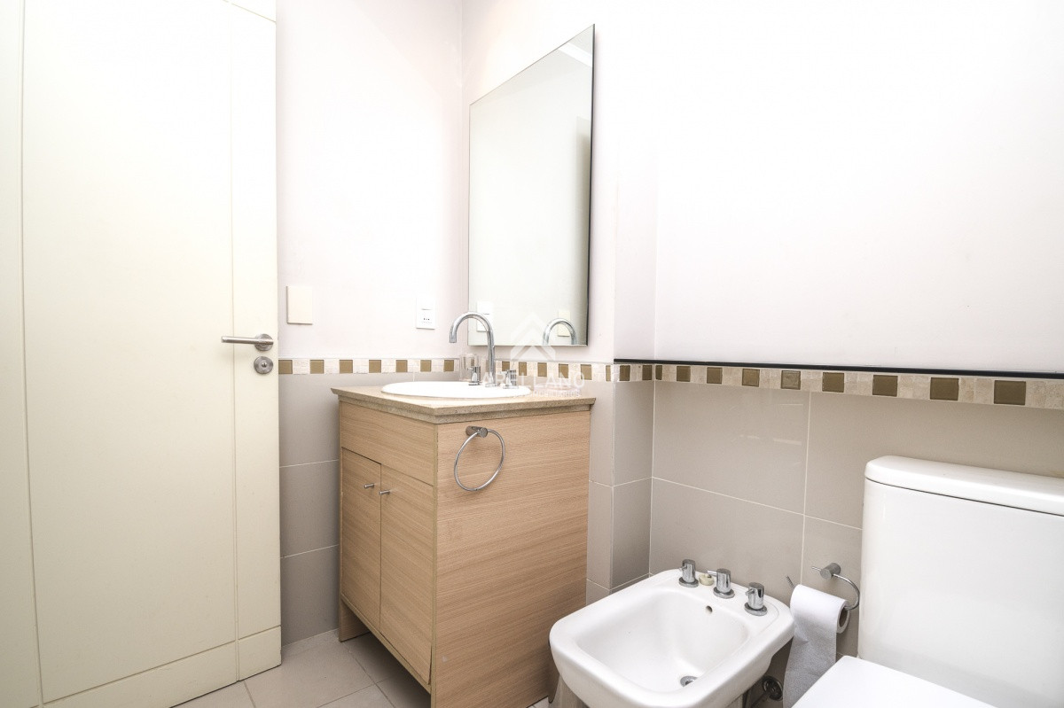 Apartamento ID.6025 - Venta Apartamento 2 Dormitorios en Ocean Drive, Punta del Este