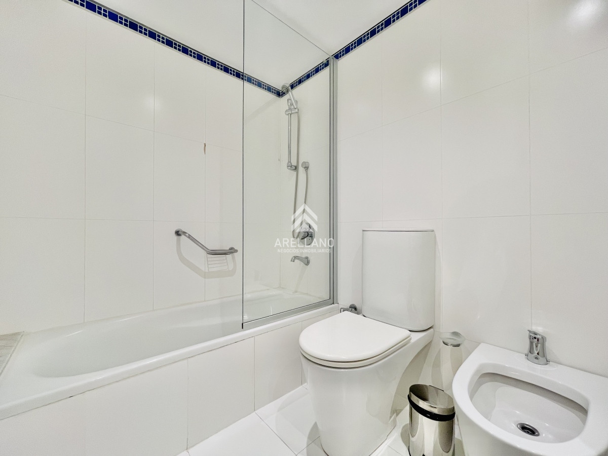 Apartamento ID.3986 - Moderno Apartamento de 2 Dormitorios en Le Parc, Playa Brava. Punta del Este 