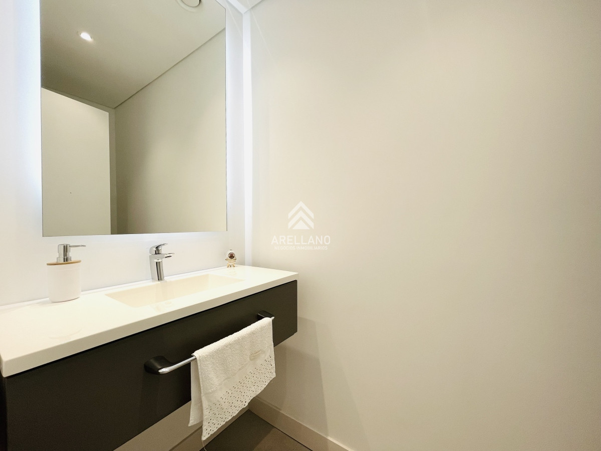 Apartamento ID.6137 - Venta Apartamento 3 Dormitorios, Le Parc Punta del Este