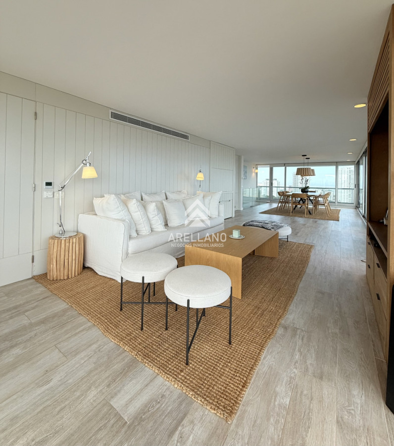 Apartamento ID.5840 - Venta Apartamento Penthouse 3 dormitorios con parrillero propio en alquiler temporario, Roosevelt Brava, Punta del Este