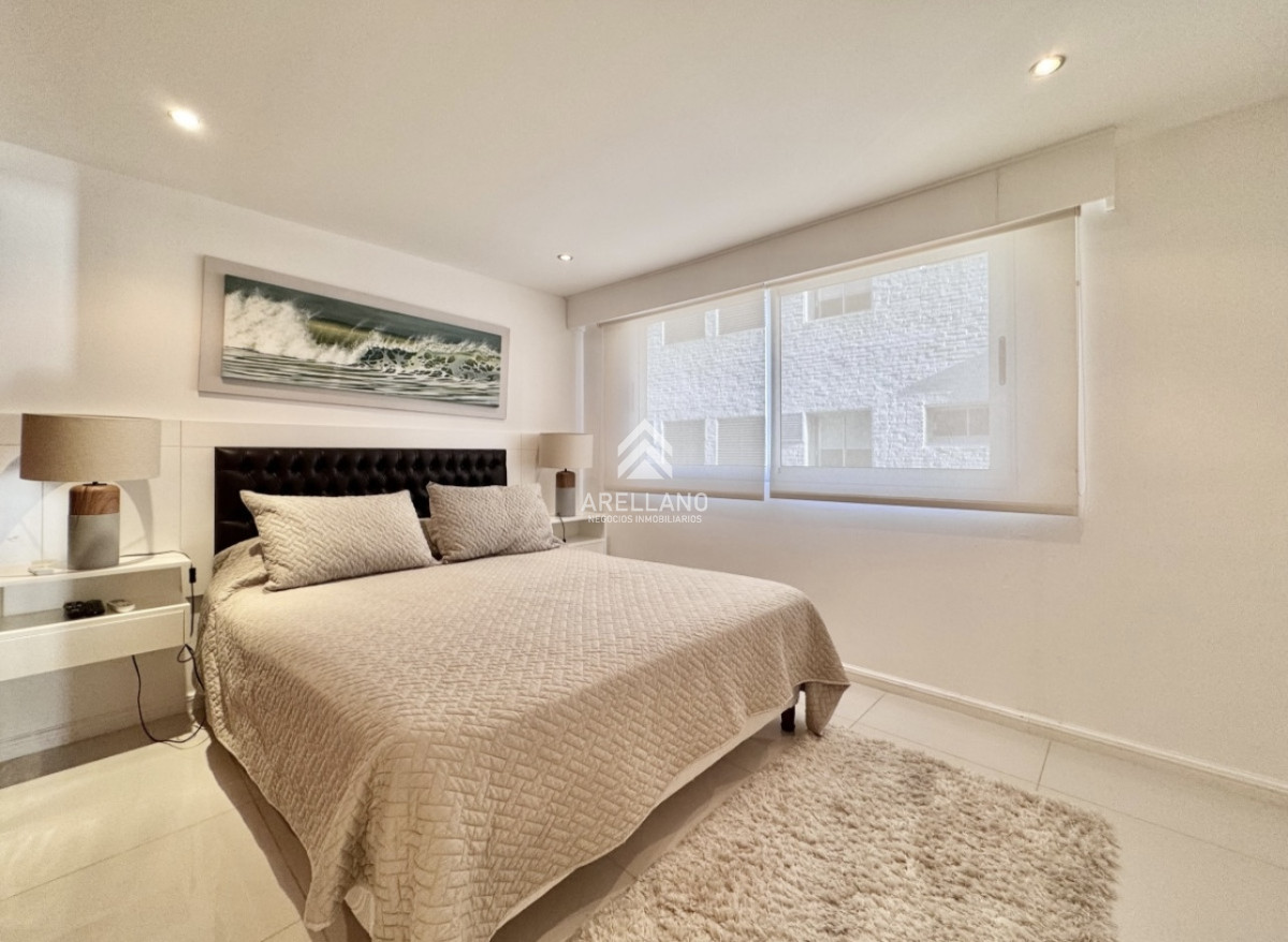 Apartamento ID.4978 - Apartamento de 6 Dormitorios Frente al Puerto de Punta del Este