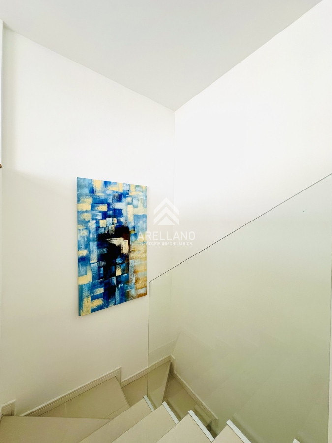 Apartamento ID.5668 - Venta de amplio penthouse 4 dormitorios más dependencia de servicio en torre premiun de Playa Brava, Punta del Este