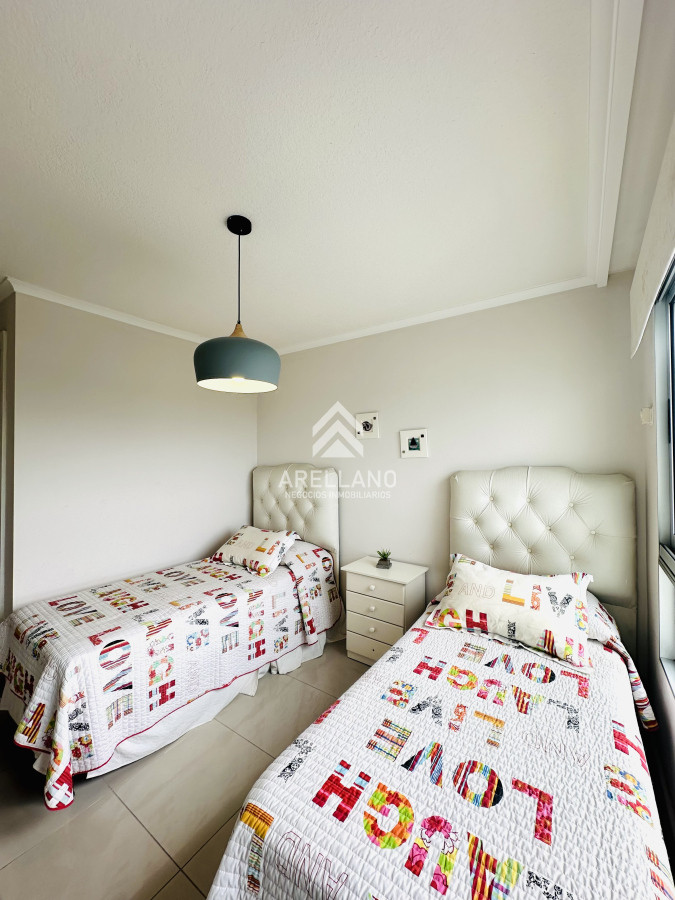 Apartamento ID.5618 - Apartamento de 3 Dormitorios en Venta, Ocean Drive Punta del Este