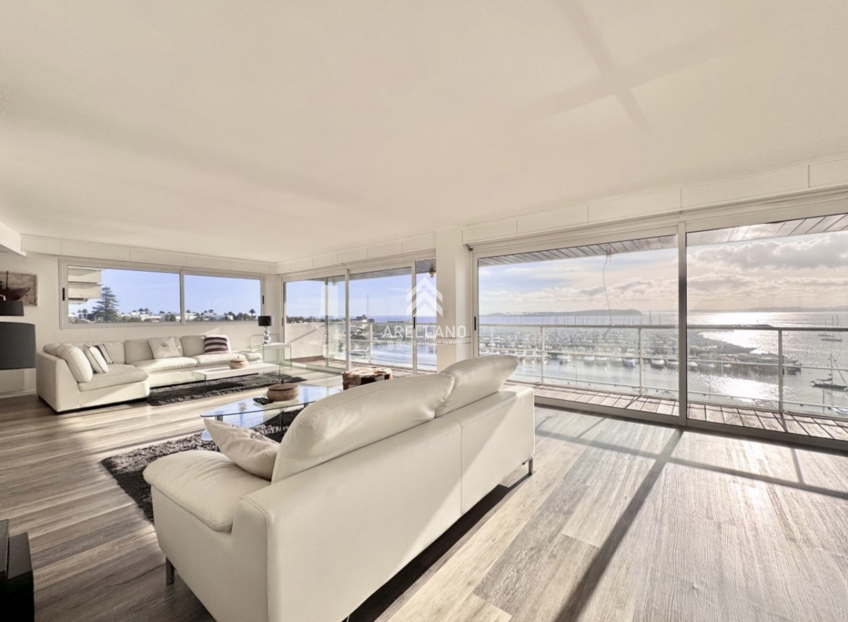 Apartamento ID.4978 - Apartamento de 6 Dormitorios Frente al Puerto de Punta del Este