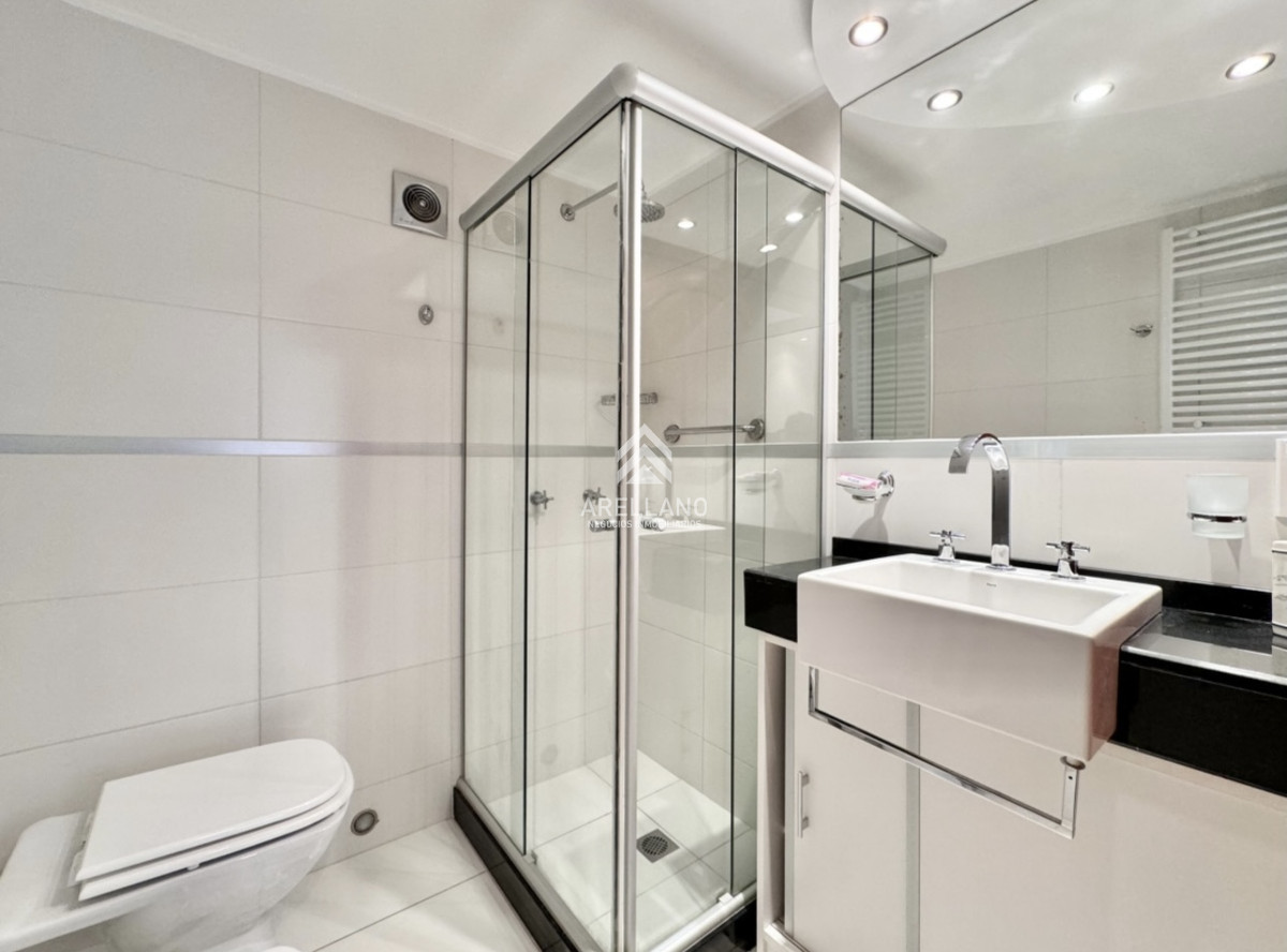 Apartamento ID.4978 - Apartamento de 6 Dormitorios Frente al Puerto de Punta del Este