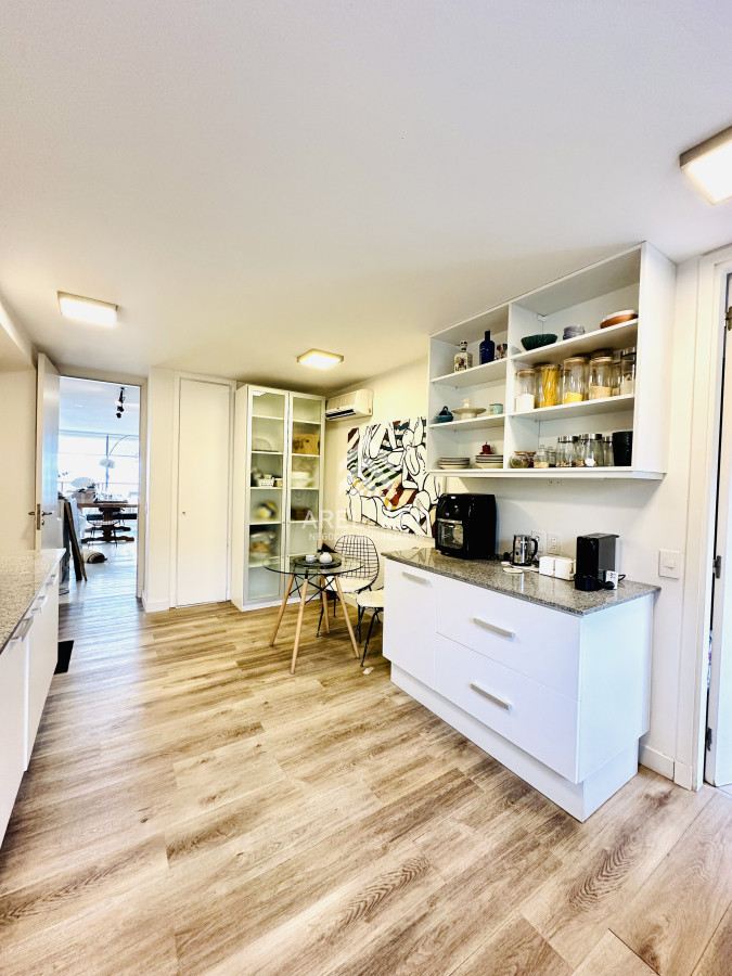 Apartamento ID.5304 - Alquiler temporario de magnífico apartamento de 3 dormitorios más dependencia en Punta Ballena 
