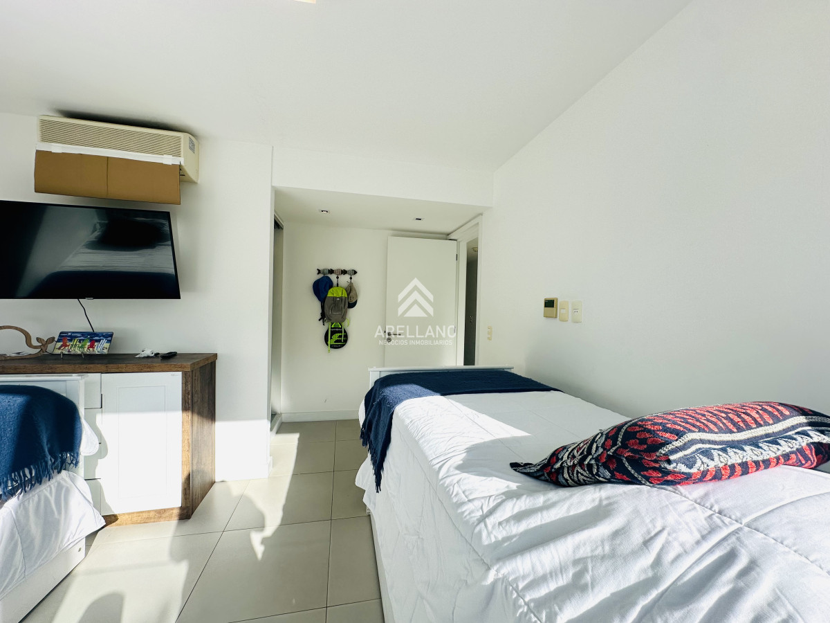 Apartamento ID.4951 - Venta Apartamento 2 Dormitorios y Parrillero en la Loma de la Ballena en exclusivo complejo
